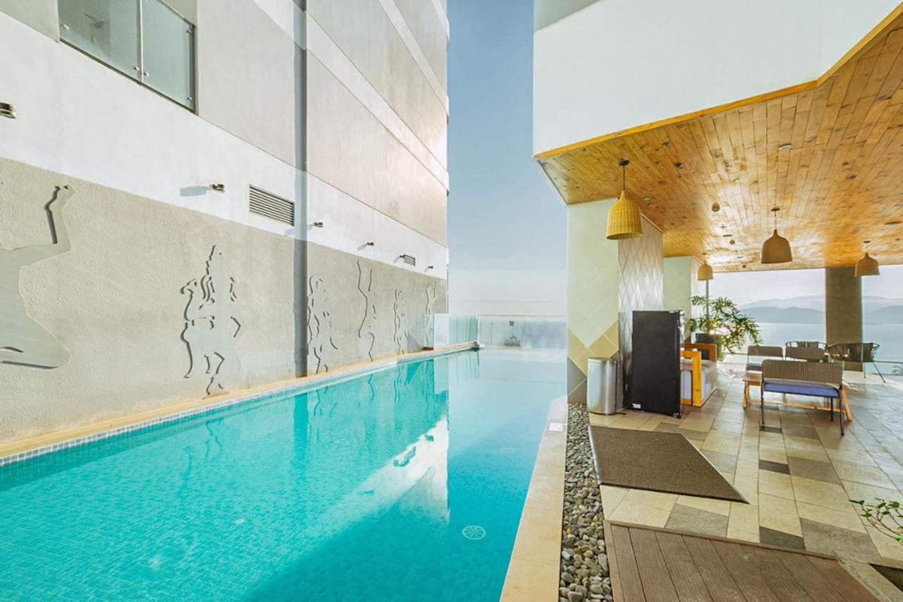 Panorama Oceanic Grand Residences Nha Trang Exteriör bild