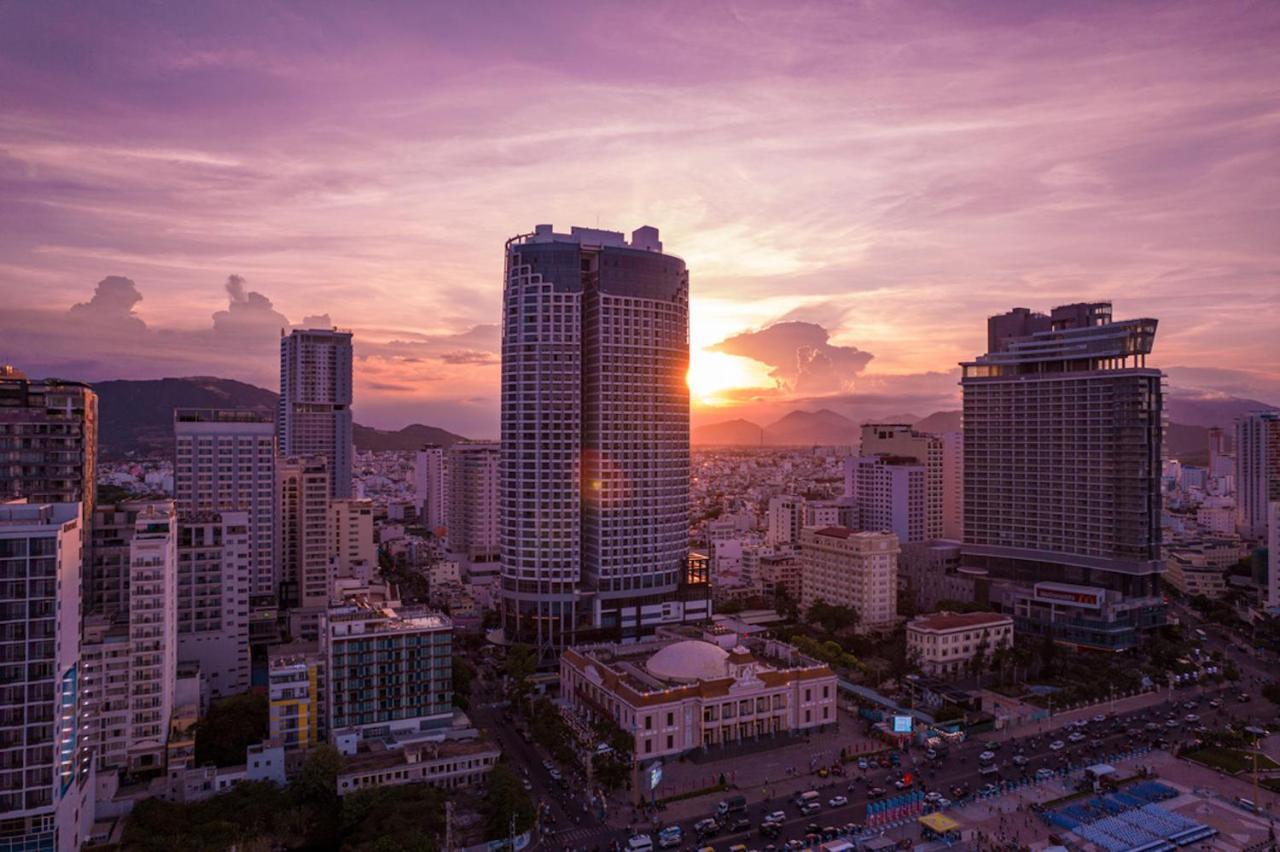 Panorama Oceanic Grand Residences Nha Trang Exteriör bild